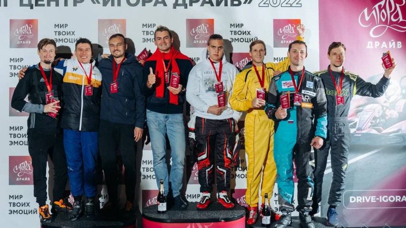 Сотрудники Третьего парка стали призерами картинг-гонки среди клубных пилотов и чемпионов кузовной серии «СМП РСКГ»!